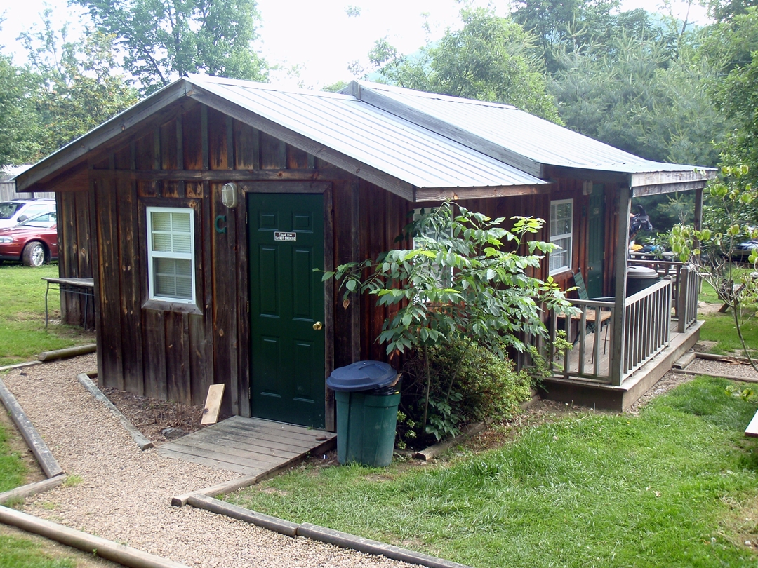 Appalachian Trail, Cabin at Uncle Johnny's Hostel in Erwin, TN